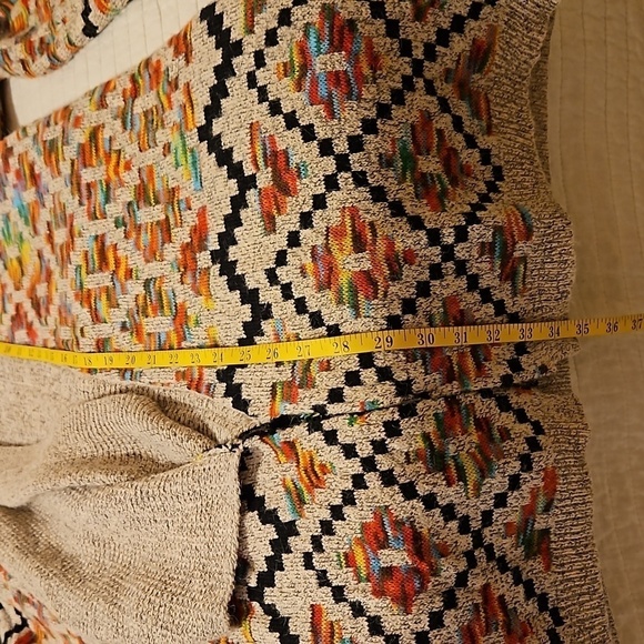New Directions Aztec pattern long open cardigan size Medium - Picture 9 of 9